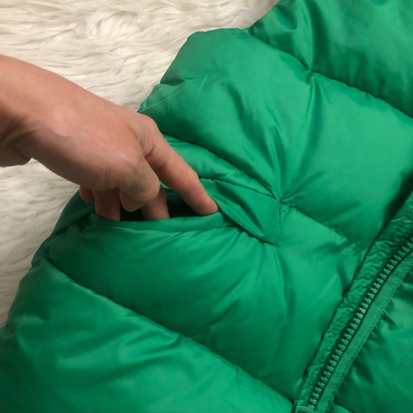 NWOT H&M Kids Green Puffer Vest - Picture 7 of 8